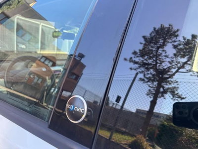 Lancia Ypsilon 1.4 Argento Ecochic GPL (5)