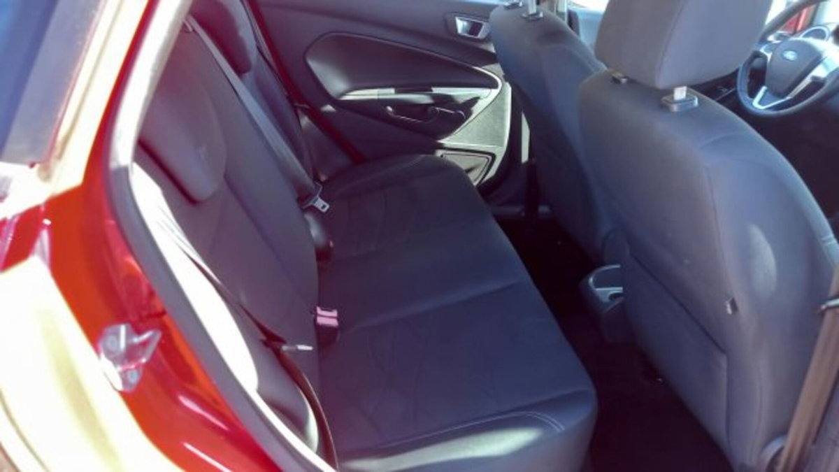 Ford Fiesta Plus 1.4 5 porte Bz.- GPL (12)