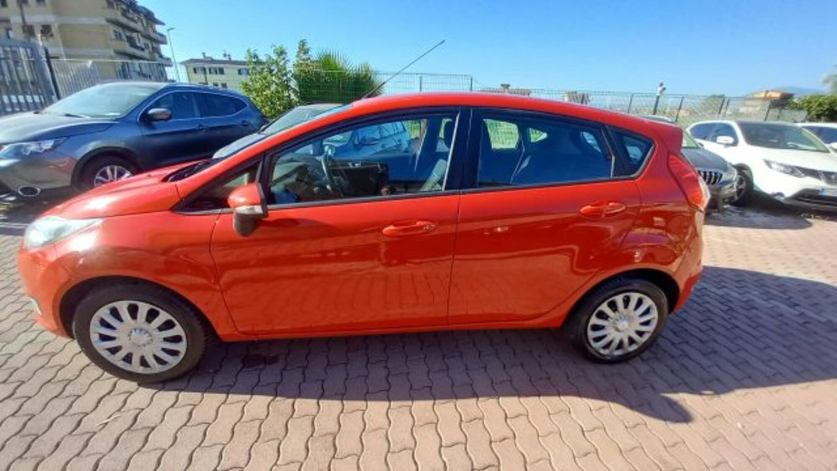 Ford Fiesta Plus 1.4 5 porte Bz.- GPL (4)