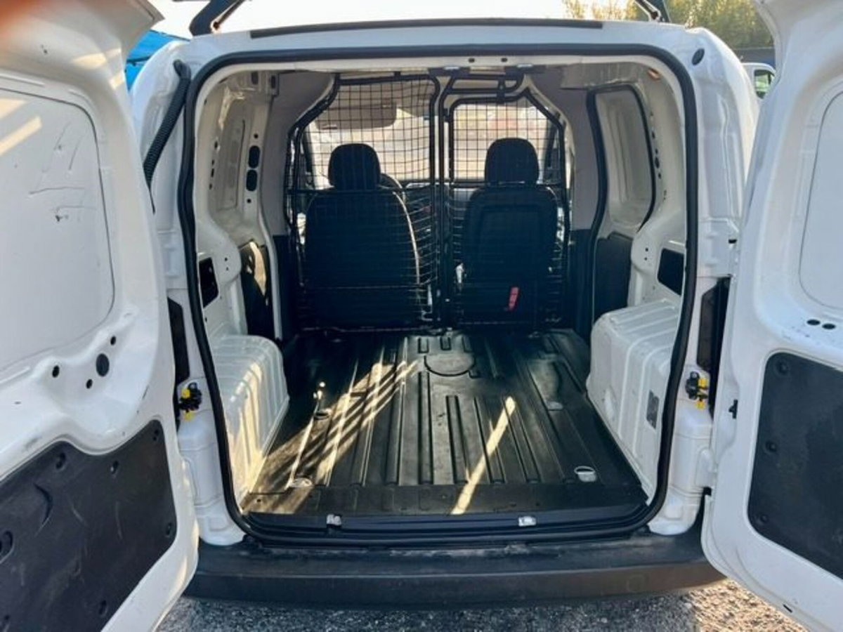 Fiat Fiorino 1.3 MJT 80CV Cargo (7)