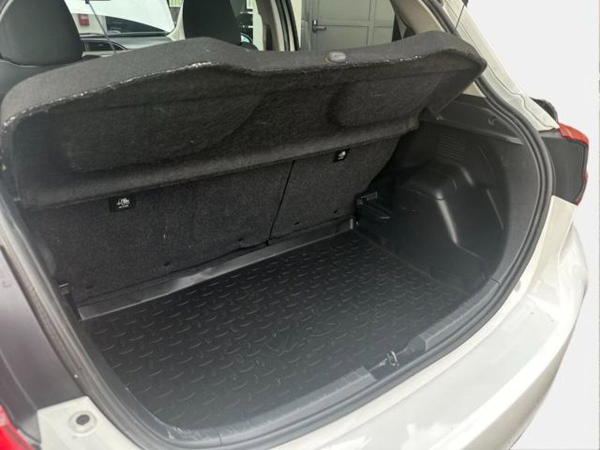 Toyota Yaris Cross 1.5 Hybrid 5p. E-CVT Premiere (14)