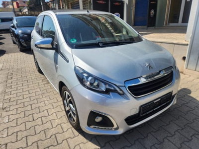 Peugeot 108 82 5 porte Allure usata