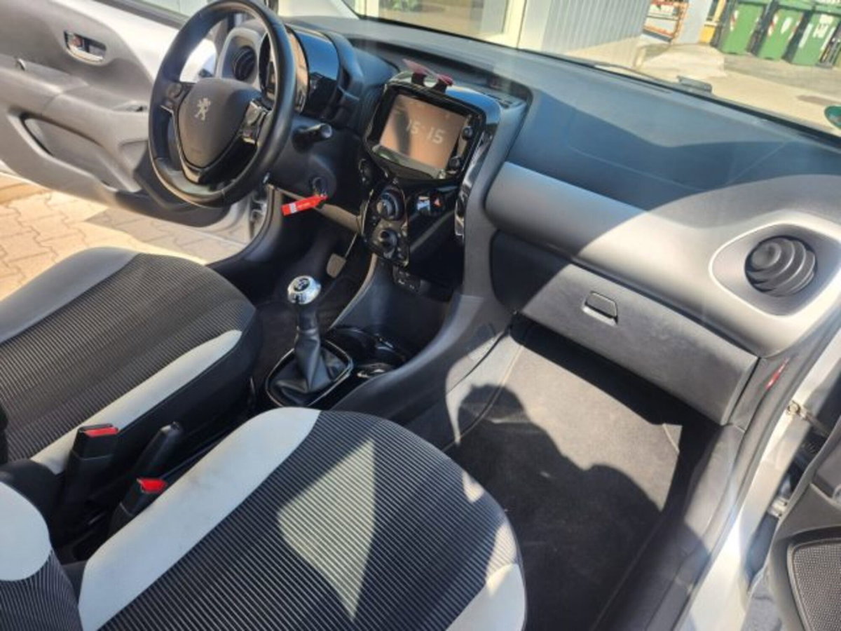 Peugeot 108 82 5 porte Allure (16)