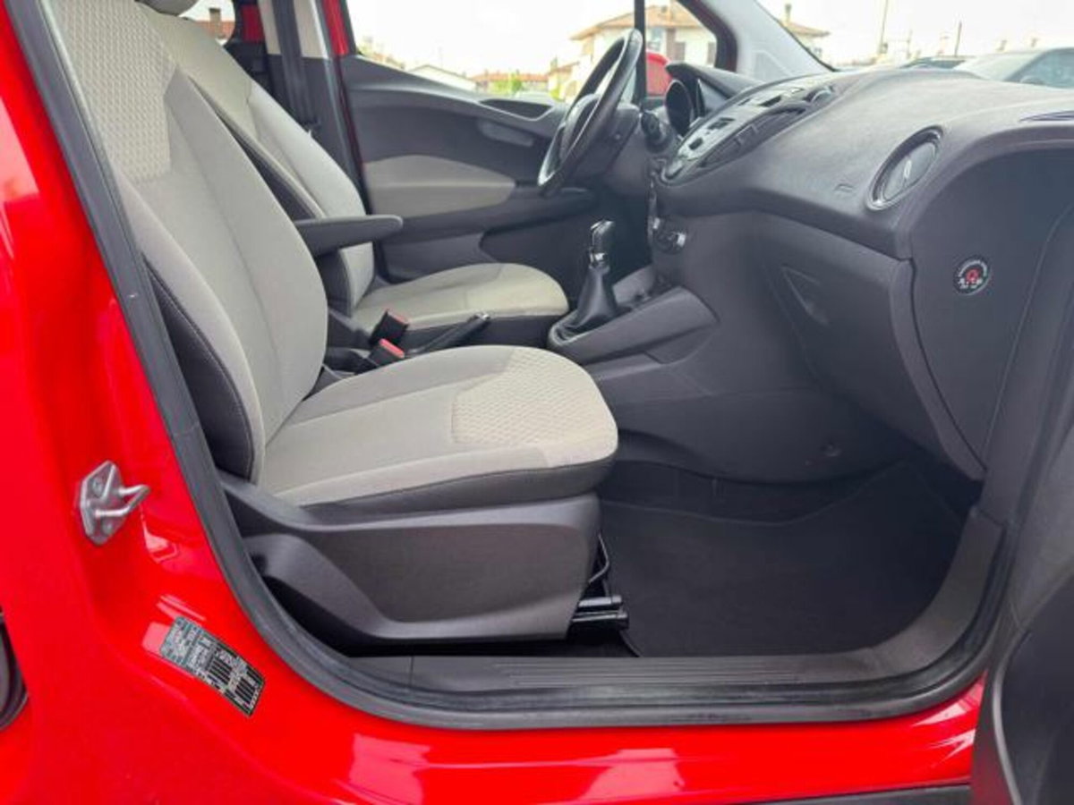 Ford Tourneo Courier 1.0 EcoBoost 100 CV Plus (11)