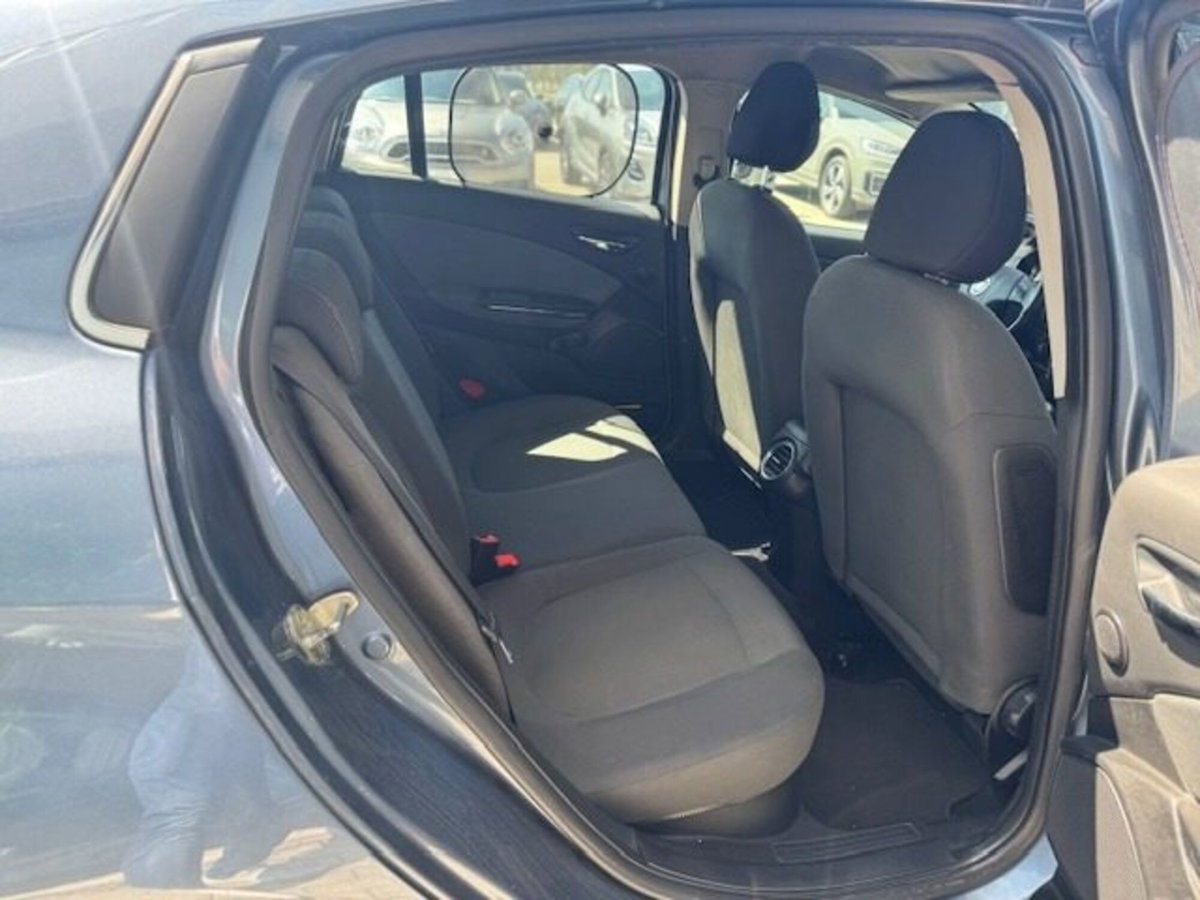 Fiat Bravo 1.9 MJT 120 CV Dynamic (8)