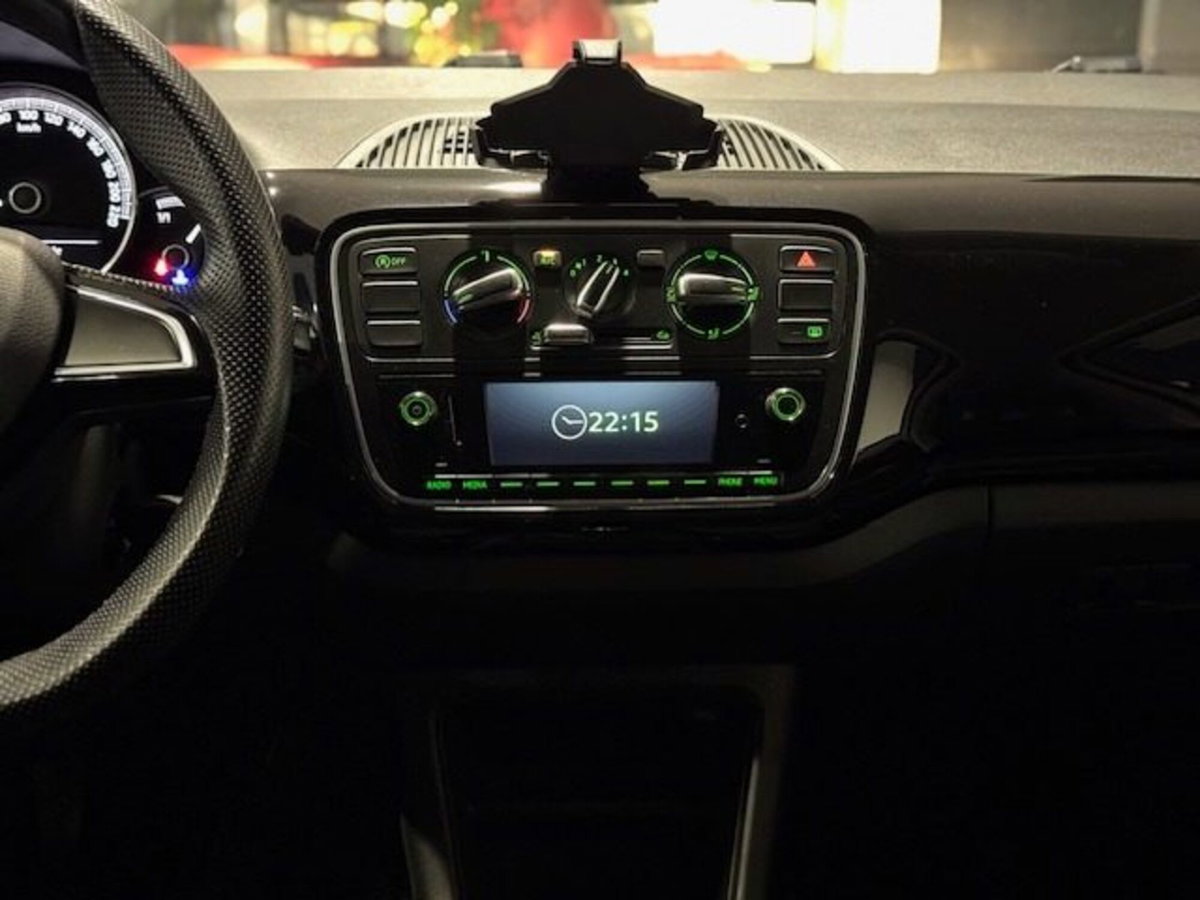 Skoda Citigo 68 CV 5 porte Design Edition G-Tec (11)