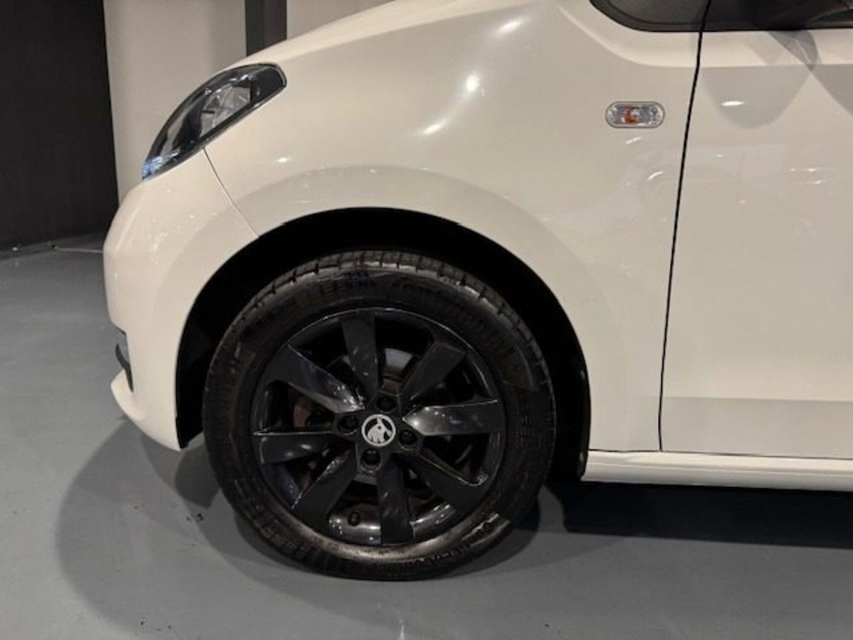 Skoda Citigo 68 CV 5 porte Design Edition G-Tec (16)