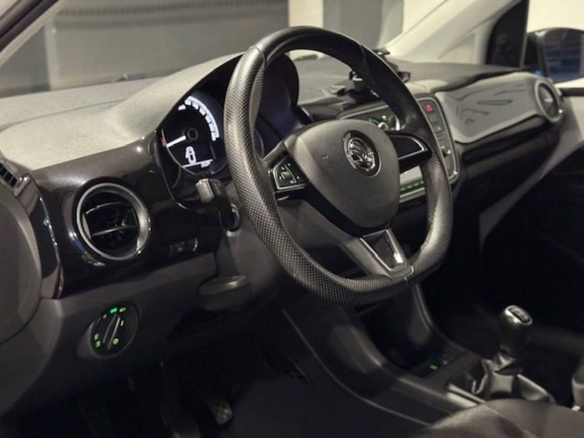 Skoda Citigo 68 CV 5 porte Design Edition G-Tec (7)