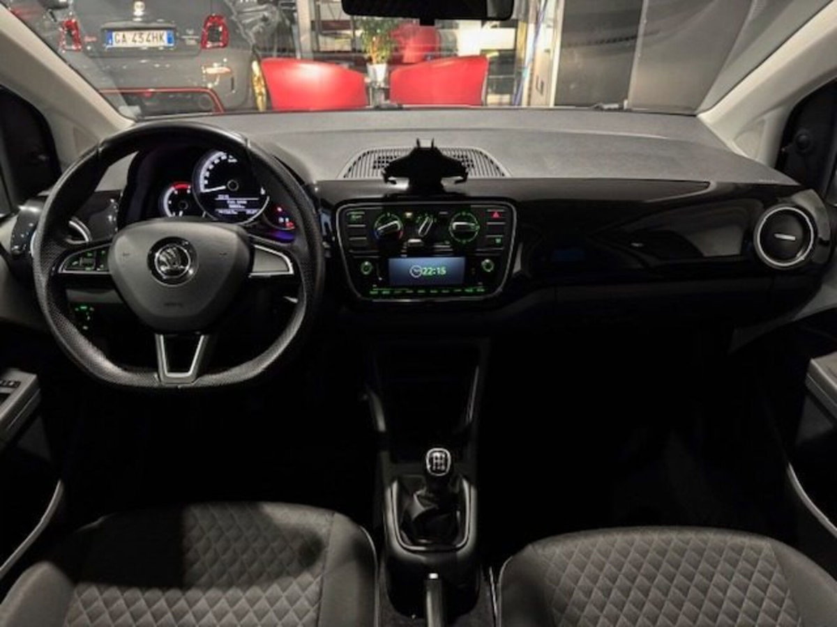 Skoda Citigo 68 CV 5 porte Design Edition G-Tec (8)