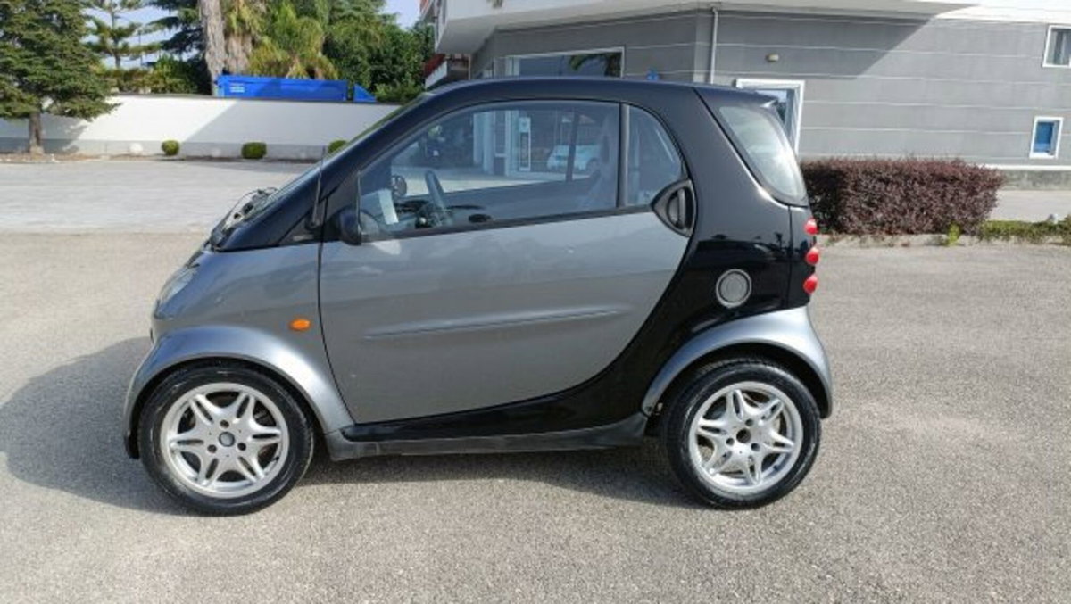 smart Fortwo 800 coupé pure cdi (7)