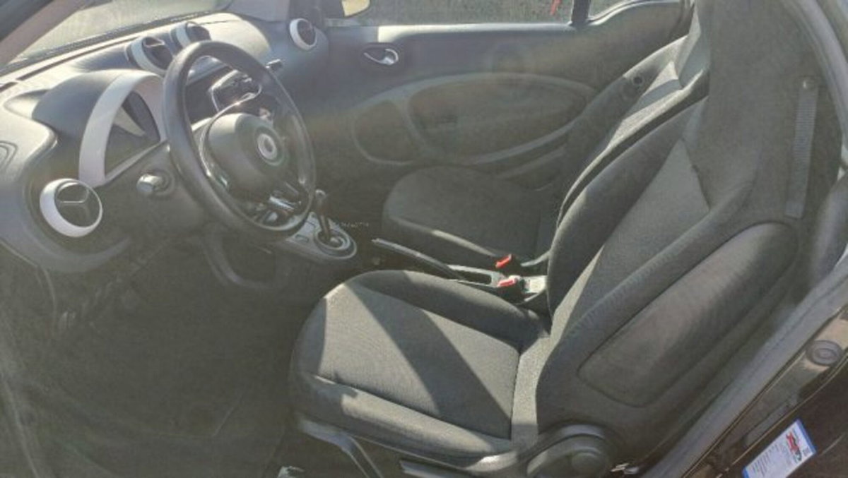 smart Fortwo 70 1.0 twinamic Youngster (9)