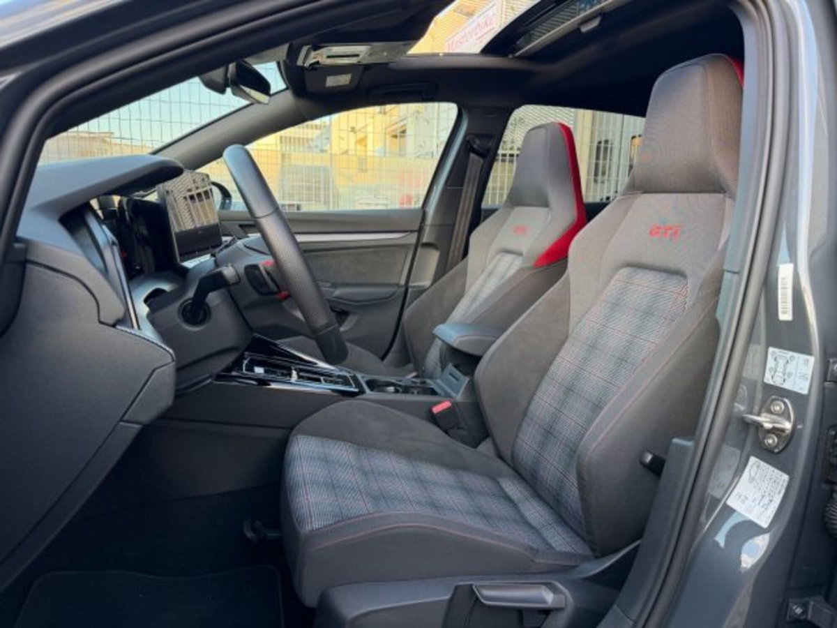 Volkswagen Golf 2.0 tsi GTI 265cv dsg (11)