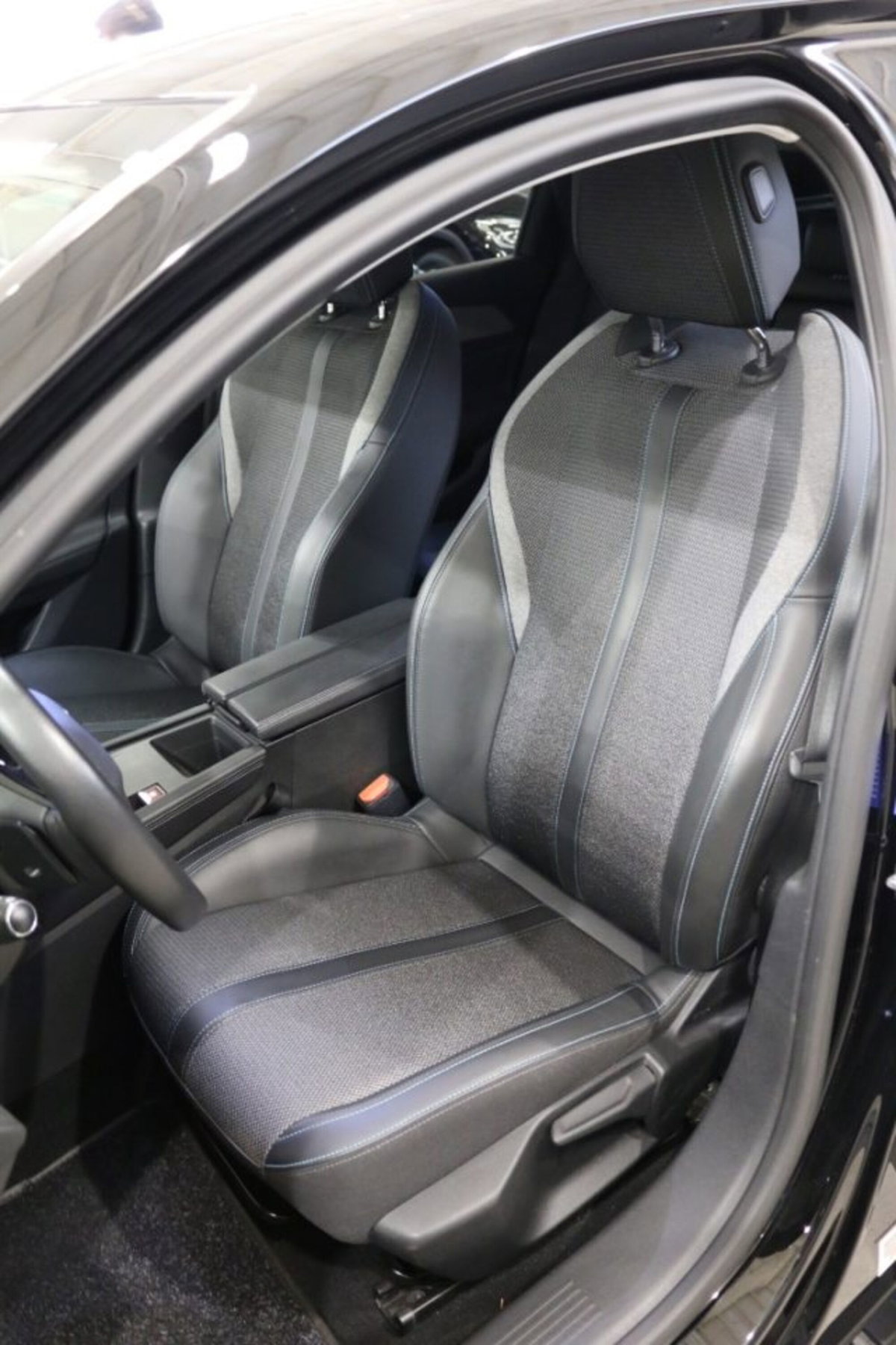 Peugeot 308 SW 1.5 bluehdi GT s&s 130cv eat8 (10)