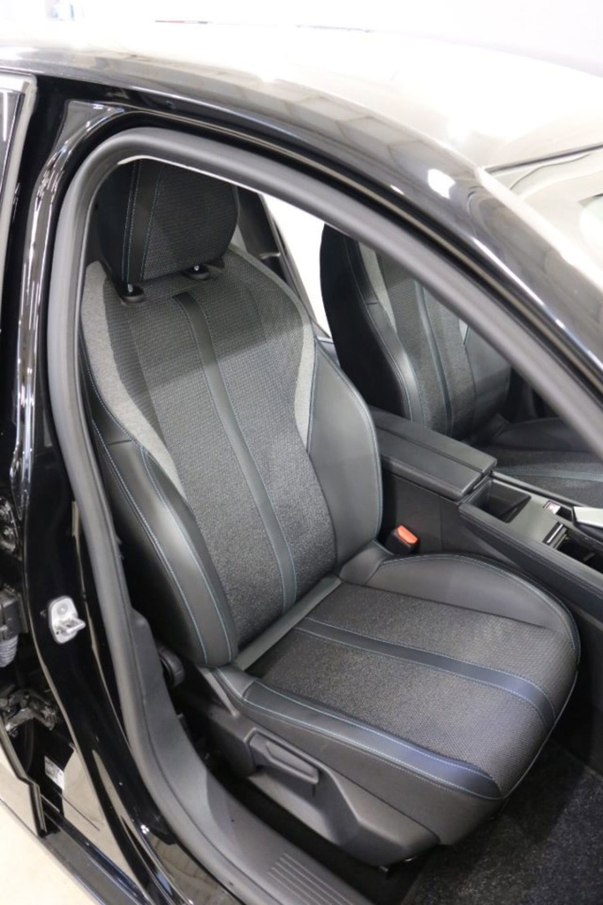 Peugeot 308 SW 1.5 bluehdi GT s&s 130cv eat8 (11)