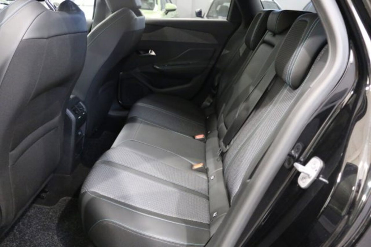 Peugeot 308 SW 1.5 bluehdi GT s&s 130cv eat8 (17)