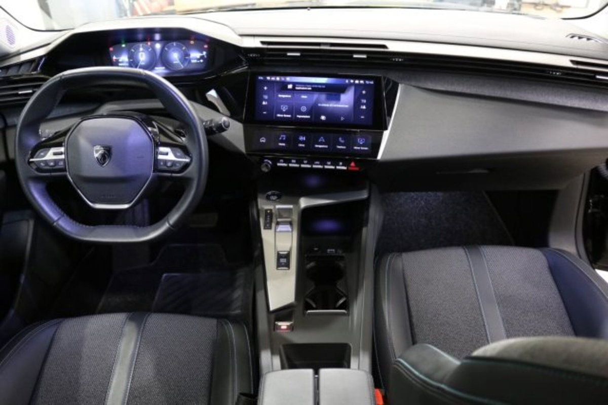 Peugeot 308 SW 1.5 bluehdi GT s&s 130cv eat8 (9)