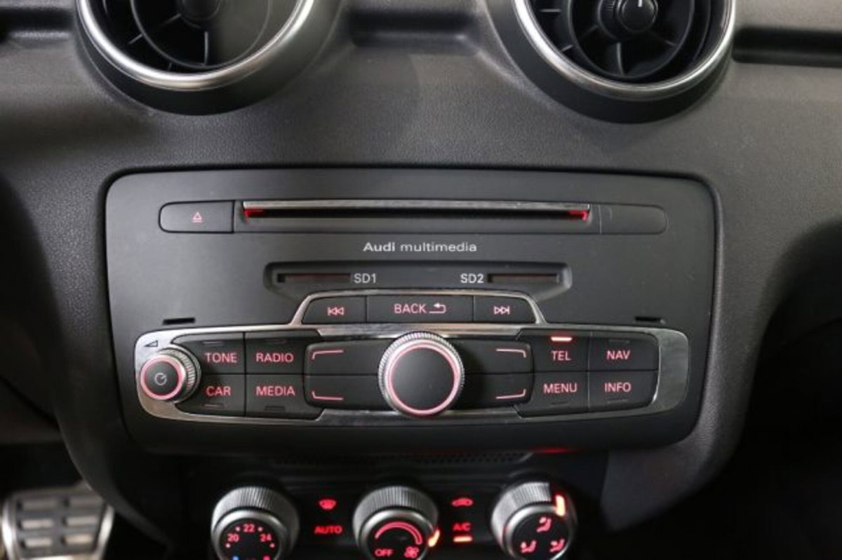 Audi A1 1.0 TFSI ultra S tronic Metal plus (14)