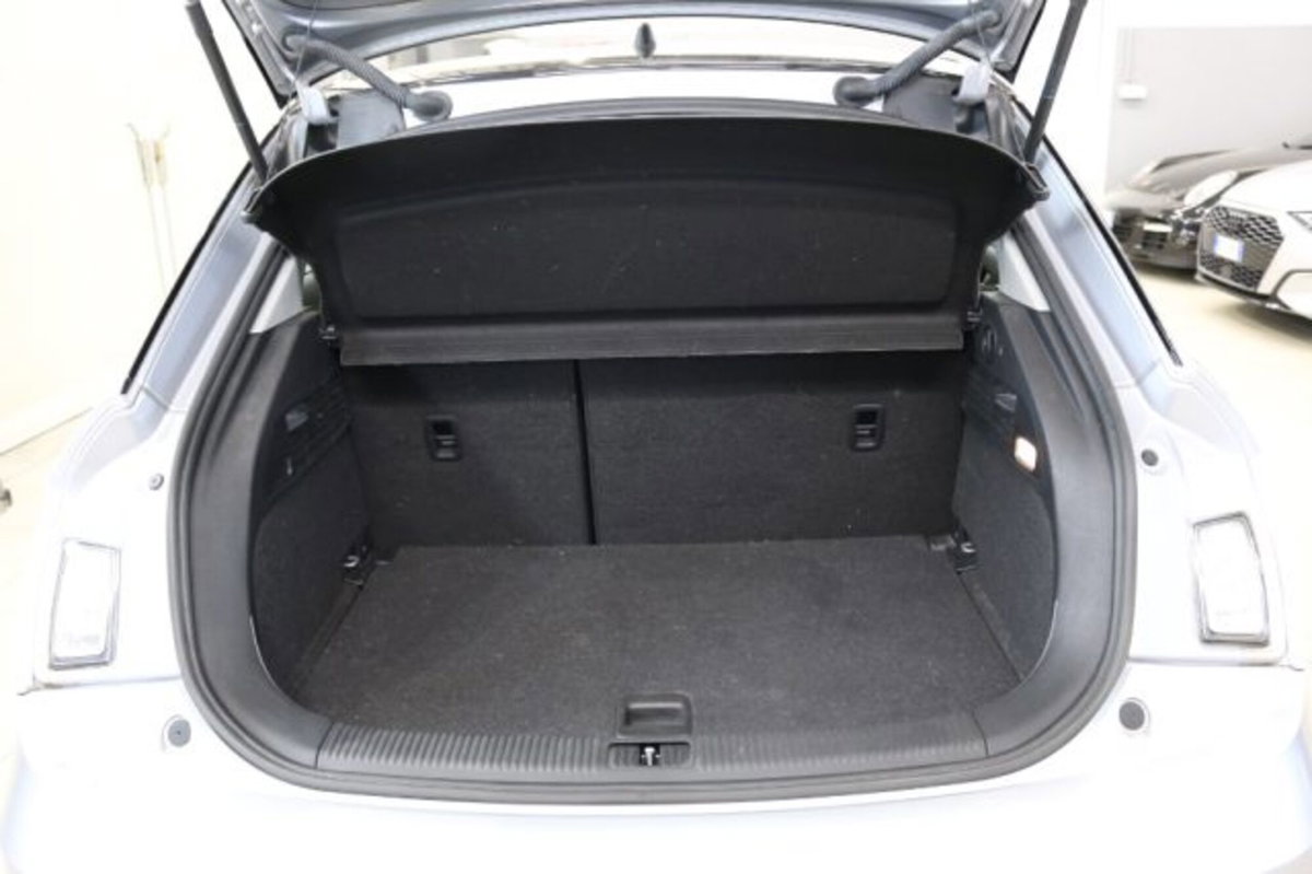 Audi A1 1.0 TFSI ultra S tronic Metal plus (16)