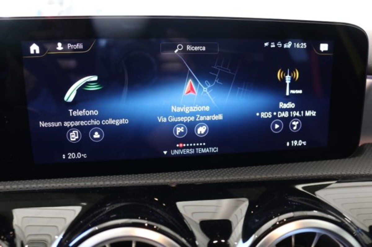 Mercedes-Benz Classe A Sedan 35 4Matic 4p. AMG (14)