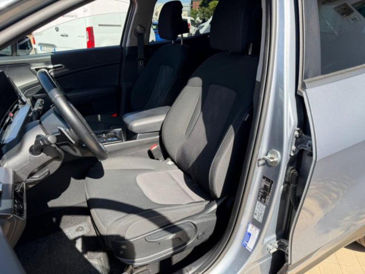 Kia Sportage 1.6 TGDi HEV AT Style (8)