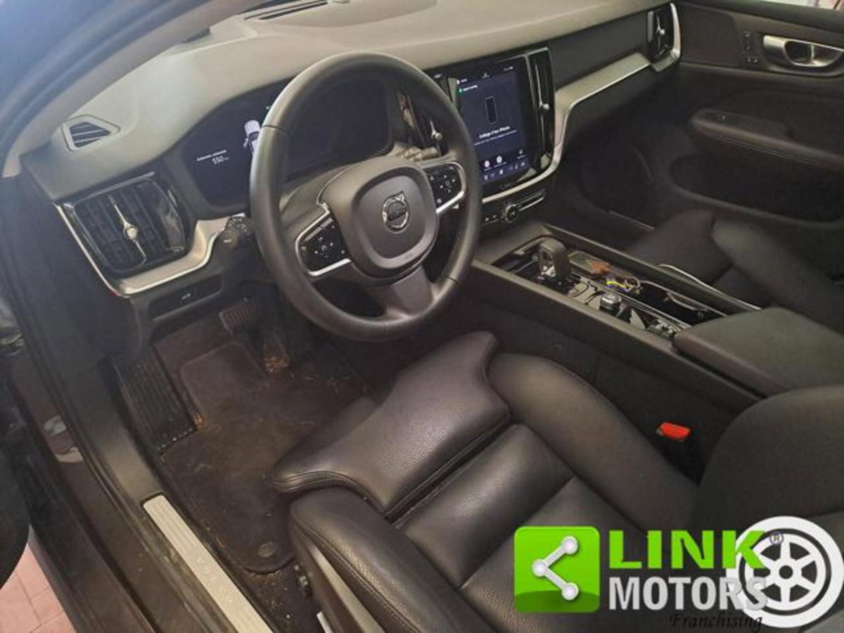Volvo V60 Cross Country 2.0 b4 Plus awd auto (15)