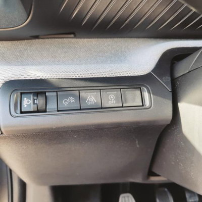 Citroen C3 1.2 puretech turbo Max 100cv s&s (18)