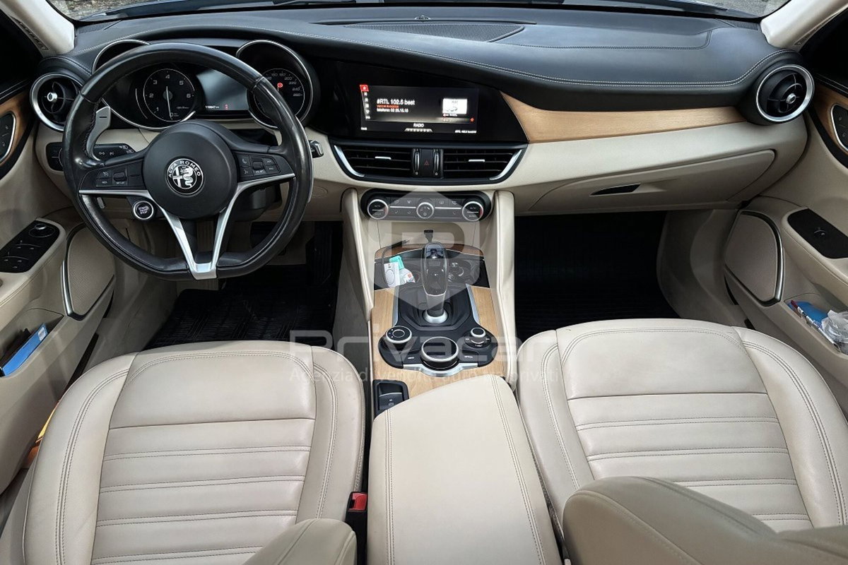Alfa Romeo Giulia 2.2 Turbodiesel 180 CV AT8 Sport Edition (10)