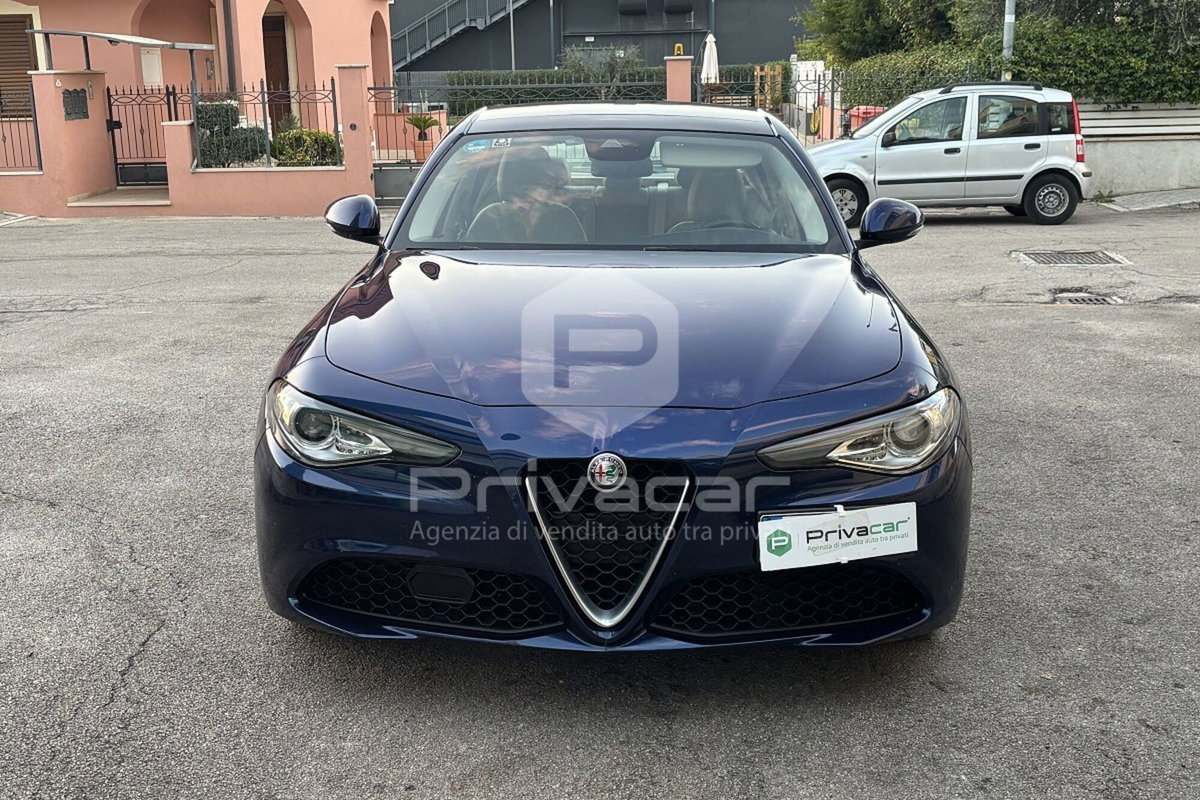 Alfa Romeo Giulia 2.2 Turbodiesel 180 CV AT8 Sport Edition (2)