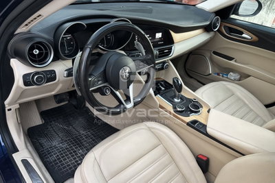 Alfa Romeo Giulia 2.2 Turbodiesel 180 CV AT8 Sport Edition (9)