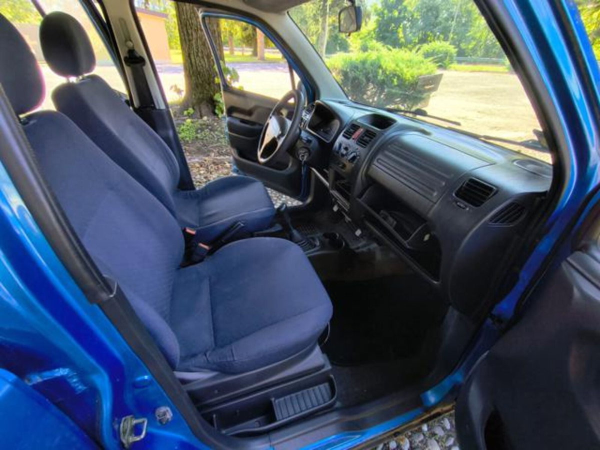 Suzuki Wagon R+ 16V cat 4x4 GL (13)
