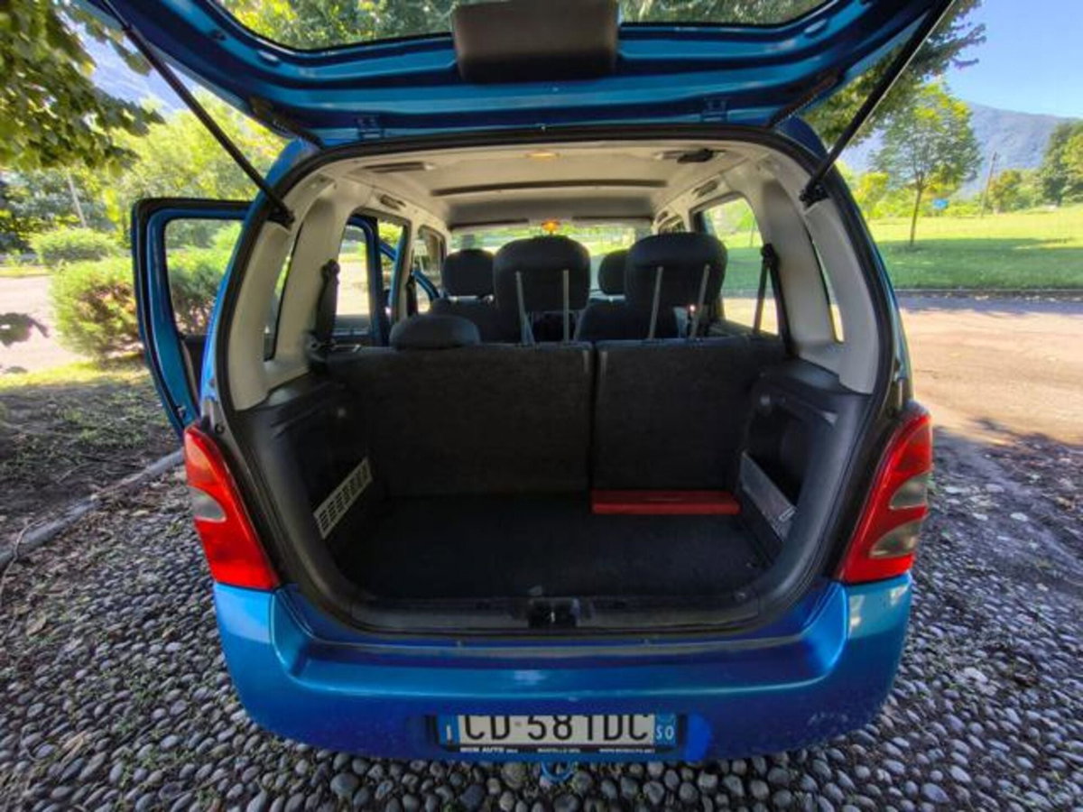 Suzuki Wagon R+ 16V cat 4x4 GL (15)