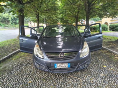 Opel Corsa 1.2 5 porte Club (8)