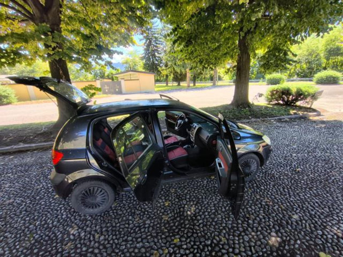 Hyundai Getz 12V 5p. GL (18)