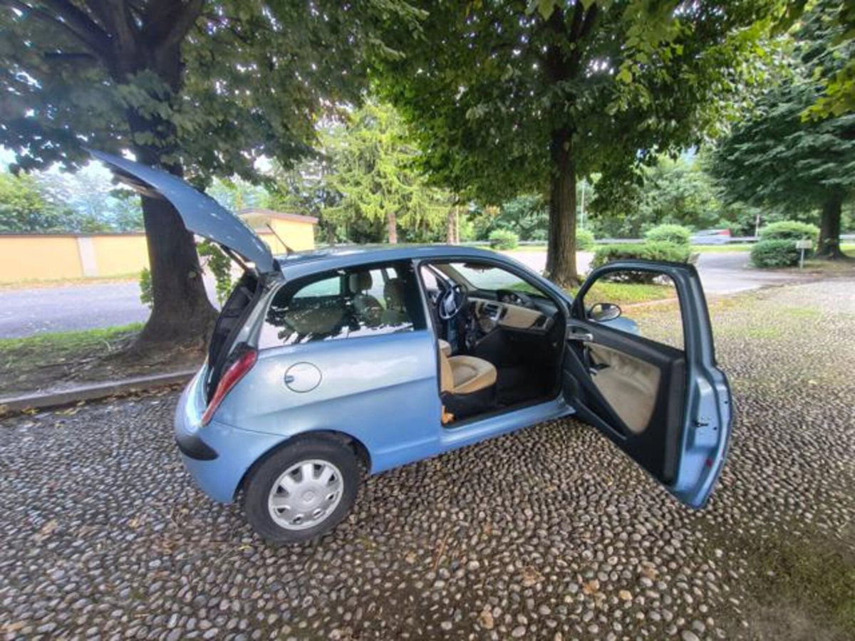 Lancia Ypsilon 1.2 (13)
