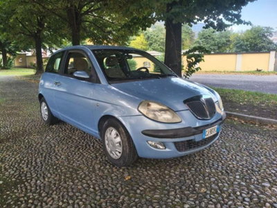 Lancia Ypsilon 1.2 (2)