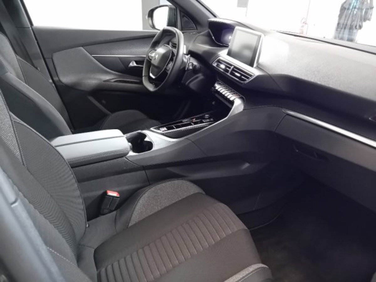 Peugeot 3008 BlueHDi 130 S&S EAT8 Active Pack (11)