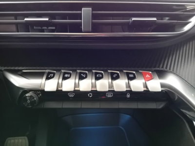Peugeot 3008 BlueHDi 130 S&S EAT8 Active Pack (15)