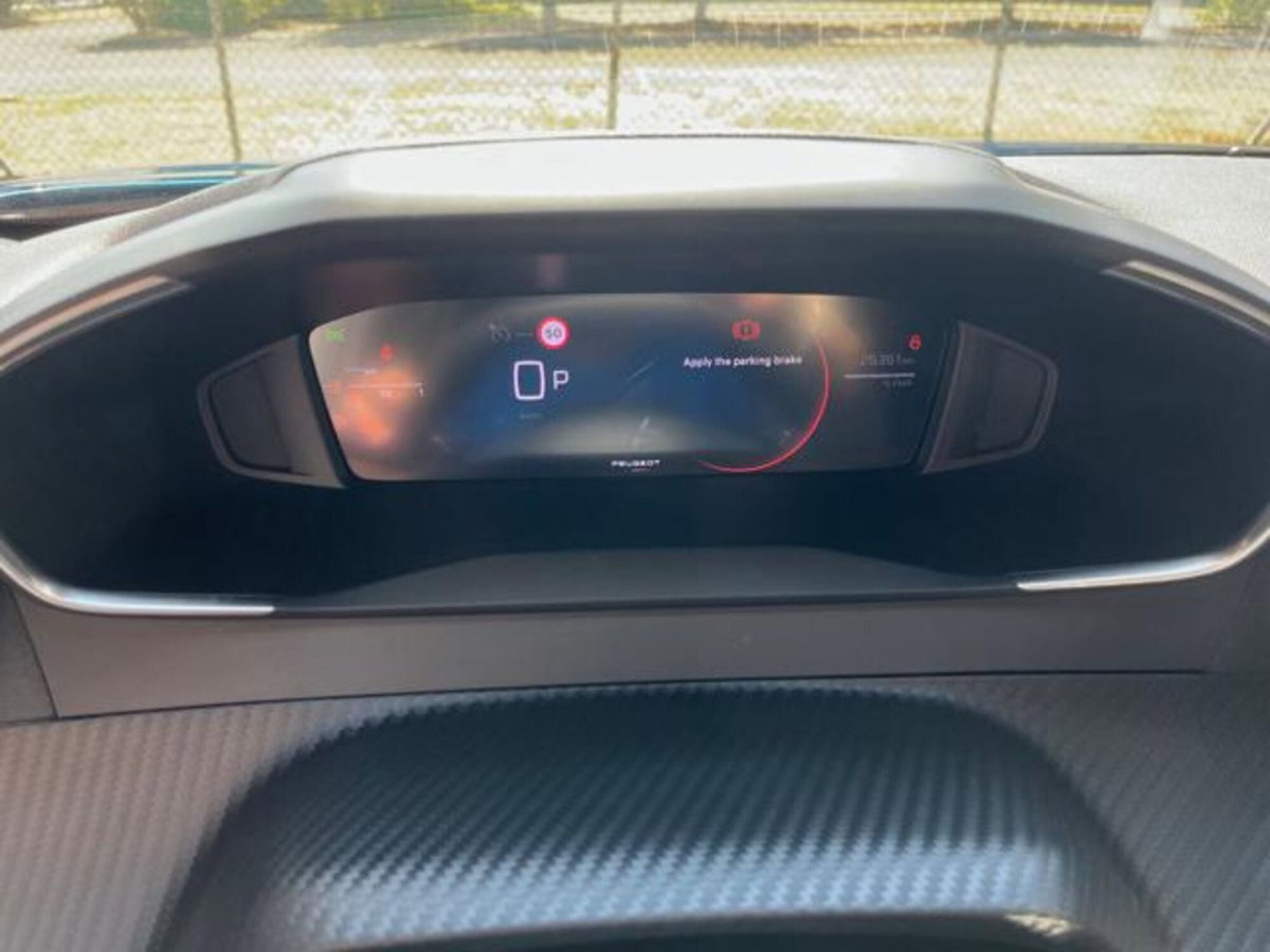 Peugeot 2008 1.2 hybrid Allure 145cv e-dcs6 (5)