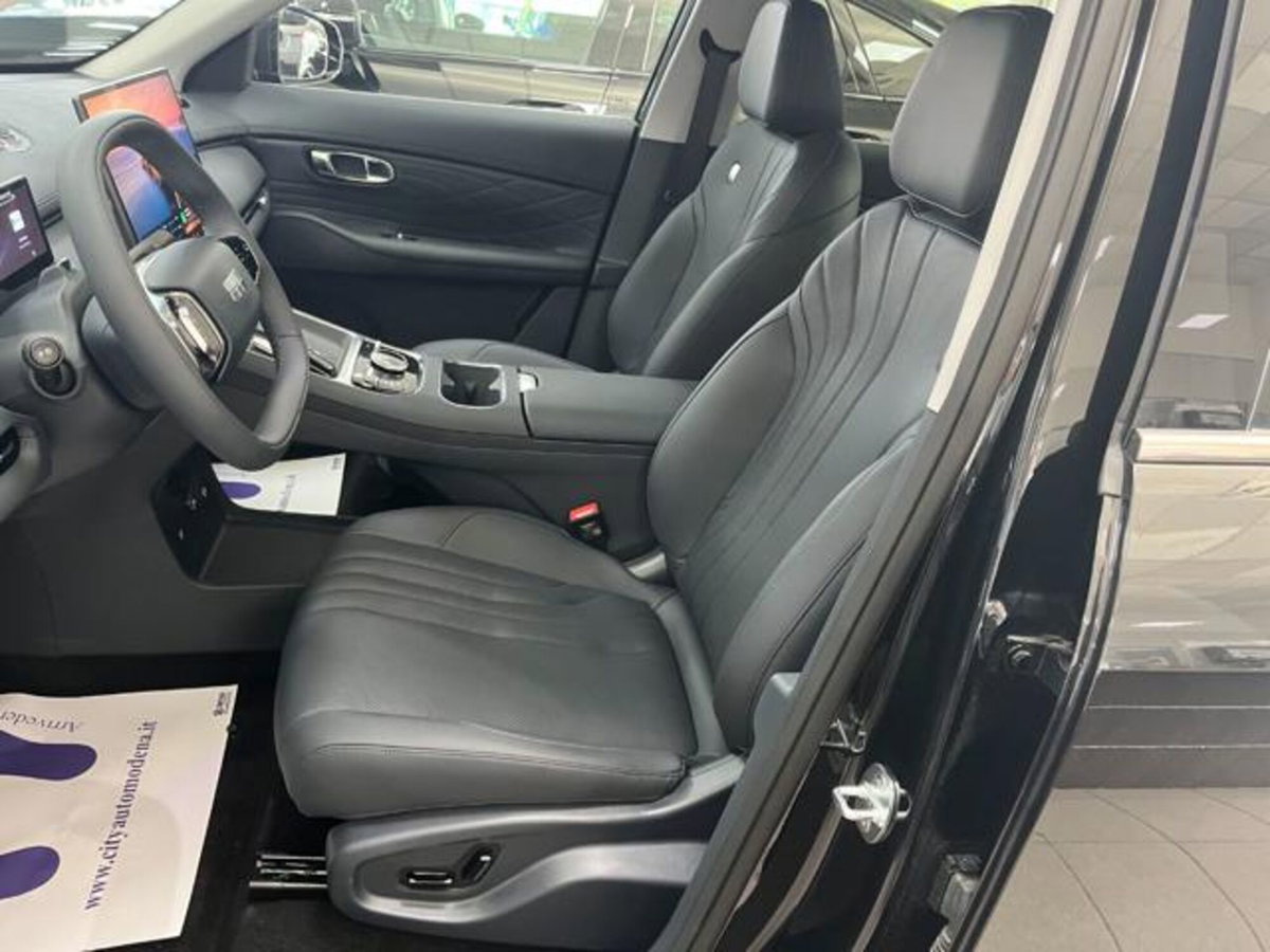 Geely Starray Starray EM-i 1.5 phev Pro auto (10)