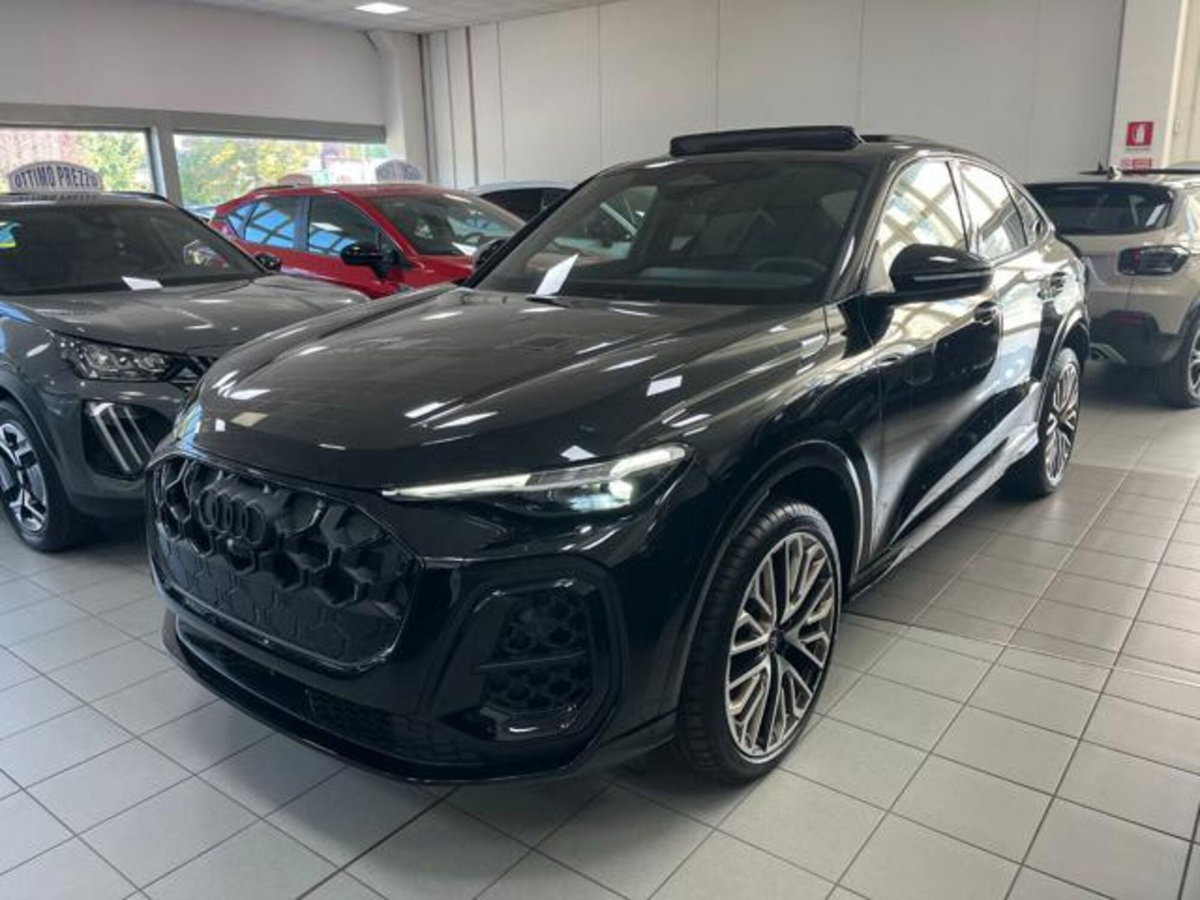 Audi Q5 Sportback 2.0 tdi mhev+ S line quattro 204cv s-tronic (2)