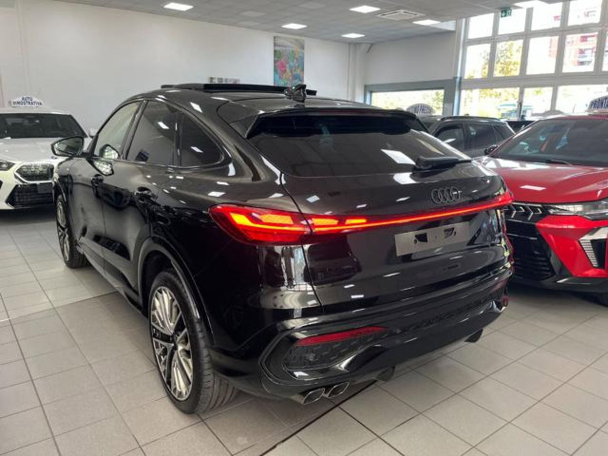 Audi Q5 Sportback 2.0 tdi mhev+ S line quattro 204cv s-tronic (4)