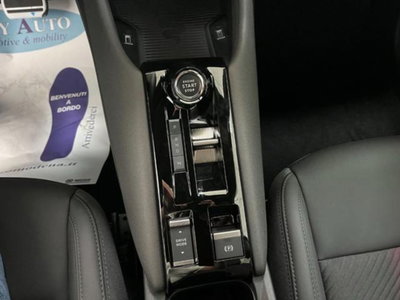 Alfa Romeo Junior 1.2 ibrida Speciale 145cv edct6 (15)