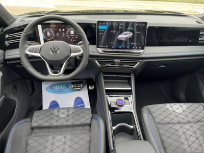 Volkswagen Tiguan 2.0 tdi R-Line 4motion 193cv dsg (13)