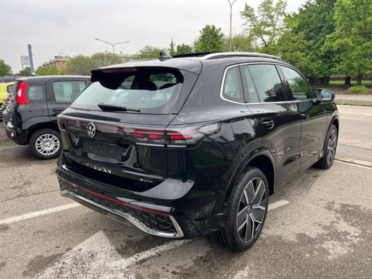 Volkswagen Tiguan 2.0 tdi R-Line 4motion 193cv dsg (3)