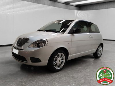Lancia Ypsilon 1.2 69 CV Unyca usata