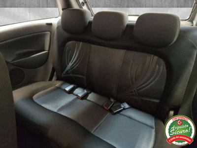 Lancia Ypsilon 1.2 69 CV Unyca (14)