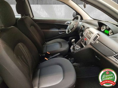 Lancia Ypsilon 1.2 69 CV Unyca (15)