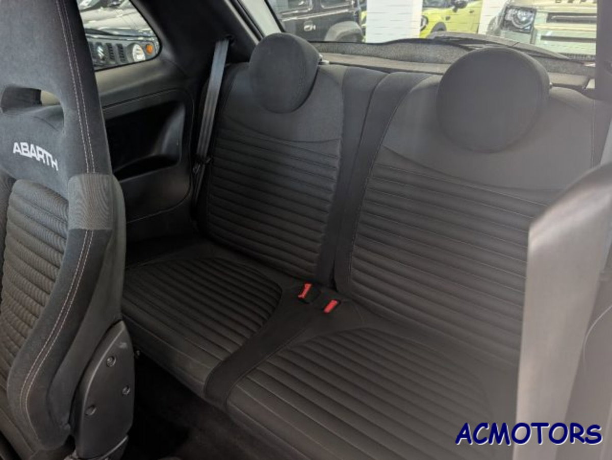 Abarth 595 Cabrio 595 C 1.4 Turbo T-Jet 180 CV Competizione (12)