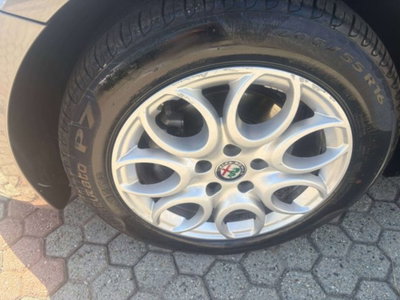 Alfa Romeo Giulietta 1.6 JTDm Giulietta 120cv (12)