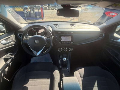 Alfa Romeo Giulietta 1.6 JTDm Giulietta 120cv (7)